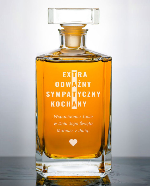 Karafka kwadratowa na alkohol 0,7L + Grawer - "Tata" Karafka kwadratowa na alkohol 0,7L + Grawer - "Tata"