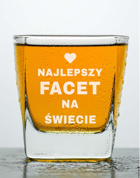 Szklanka do whisky kwadratowa + Grawer - "Najlepszy Facet Na Świecie" Szklanka do whisky kwadratowa + Grawer - "Najlepszy Facet Na Świecie"